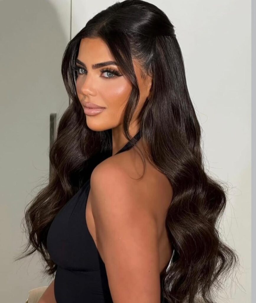 Blowout Hairstyles: 12 Trendy & Chic Ideas for Every Occasion