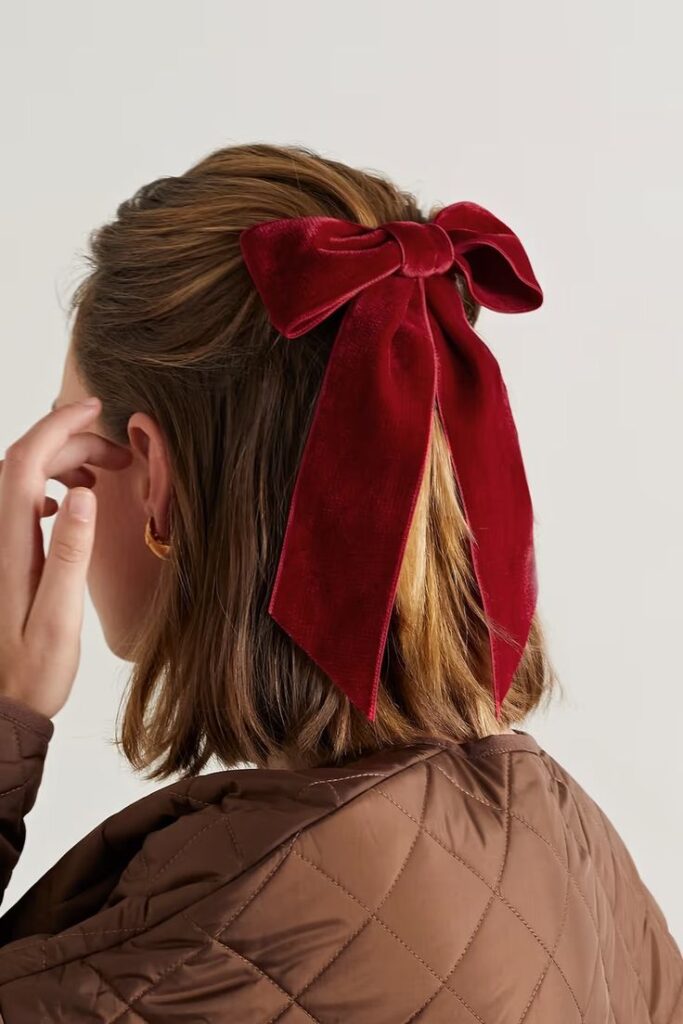 Christmas Hairstyles: 12 Trendy Looks to Rock the Holiday Season