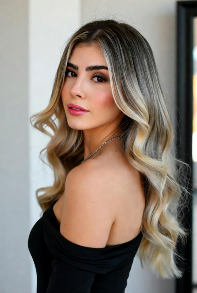 Winter Blonde Hair: 15 Trendy Shades & Stylist Tips for 2025