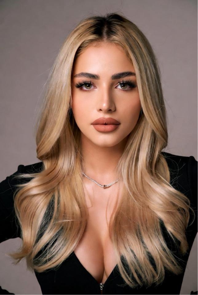 Winter Blonde Hair: 15 Trendy Shades & Stylist Tips for 2025