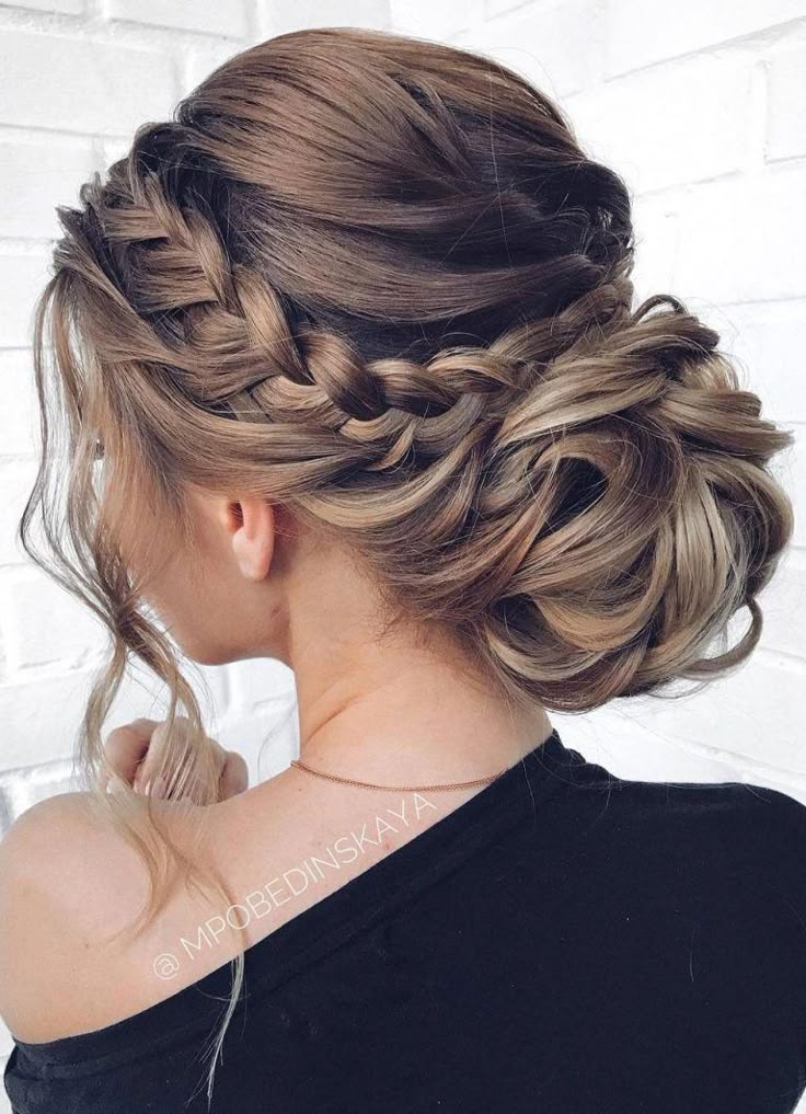 15 Party Hairstyles for Women: Glam Up Your Look in 2026