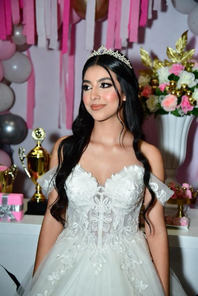 15 Quinceañera Hairstyles That Are Elegant, Trendy & Picture-Perfect