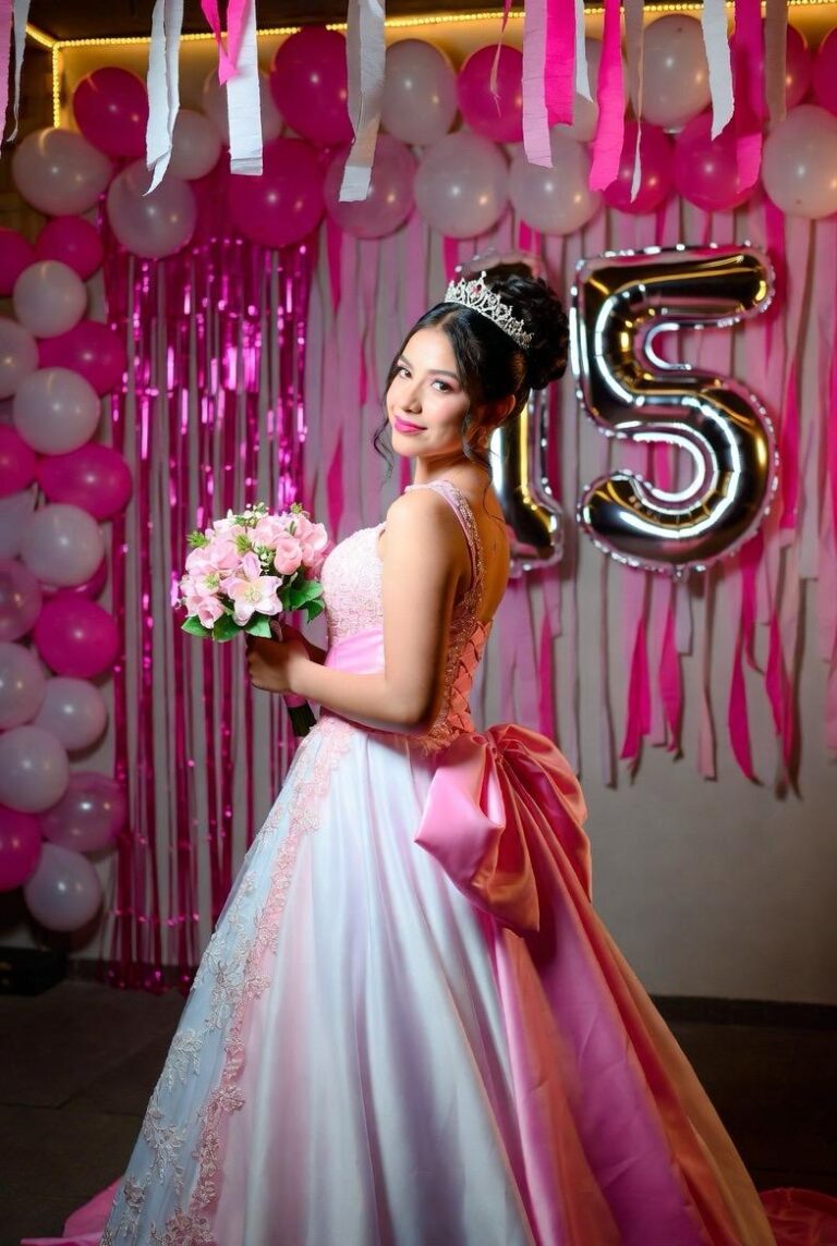 15 Quinceañera Hairstyles That Are Elegant, Trendy & Picture-Perfect