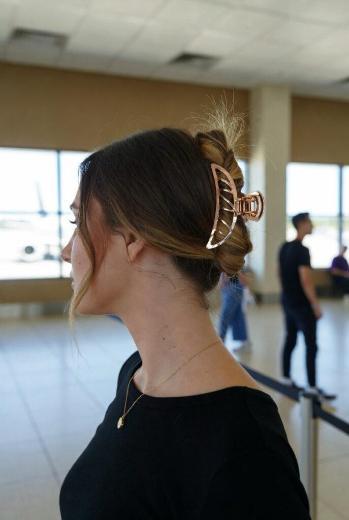 Comfortable Airport Hairstyles That Look Effortless