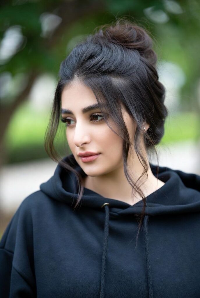 Hoodie Hairstyles: 12 Easy & Cute Looks That Actually Work with Your Favorite Hoodie