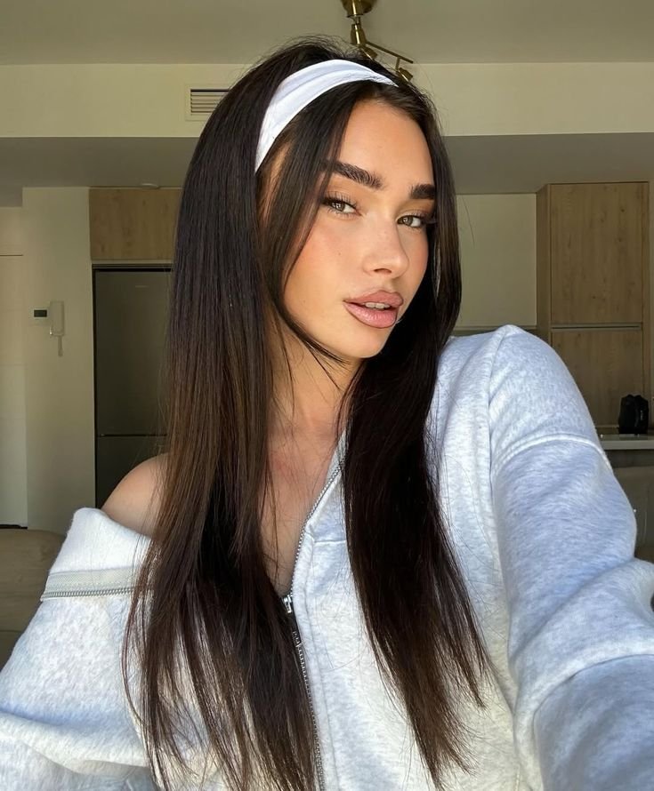 Headband Hairstyles for Curly Hair: 10 Gorgeous Looks You Need to Try Right Now