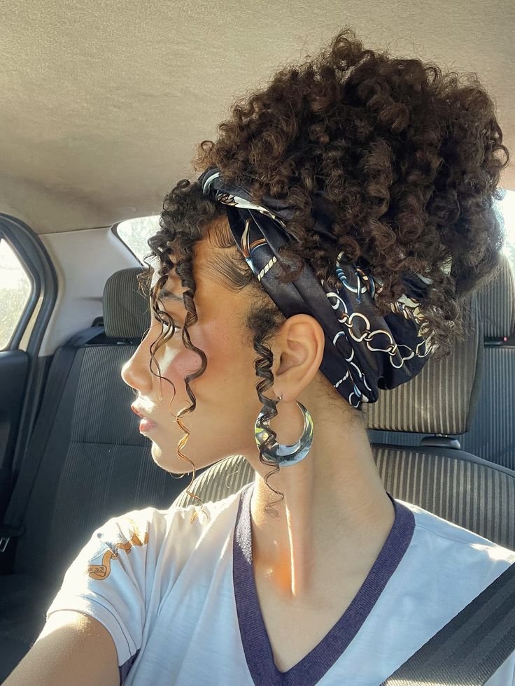 Quick Natural Hairstyles: 12 Gorgeous Looks You Can Achieve in Minutes