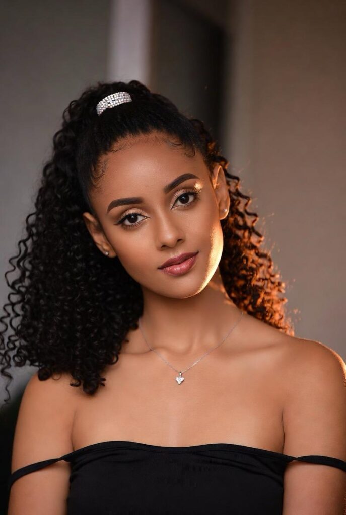 Prom Hairstyles Updos: 12 Trendy & Chic Ideas for Long Hair
