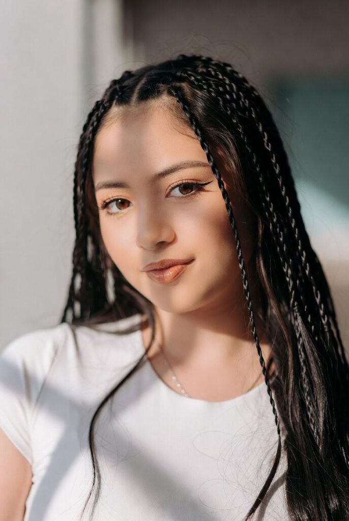 Quick Natural Hairstyles: 12 Gorgeous Looks You Can Achieve in Minutes