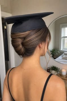 Trendy Graduation Hairstyles: Top 10 Looks Every Graduate Will Love