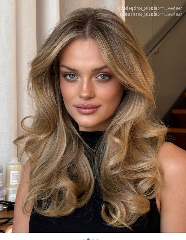 Blowout Hairstyles: 12 Trendy & Chic Ideas for Every Occasion