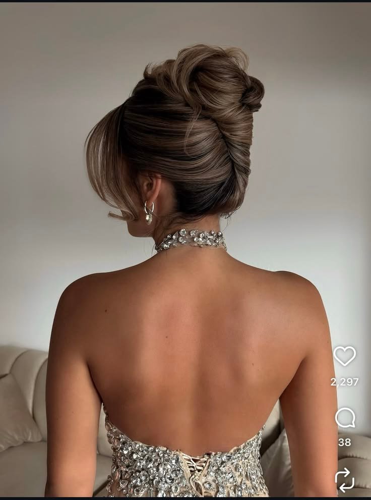 Formal Hairstyles for Short Hair: 12 Trendy & Chic Ideas for Every Event
